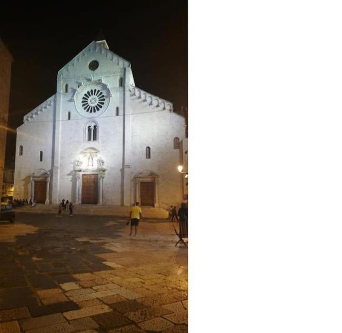 Apartamento Al Vecchio Arco A Bari Vecchia Exterior foto