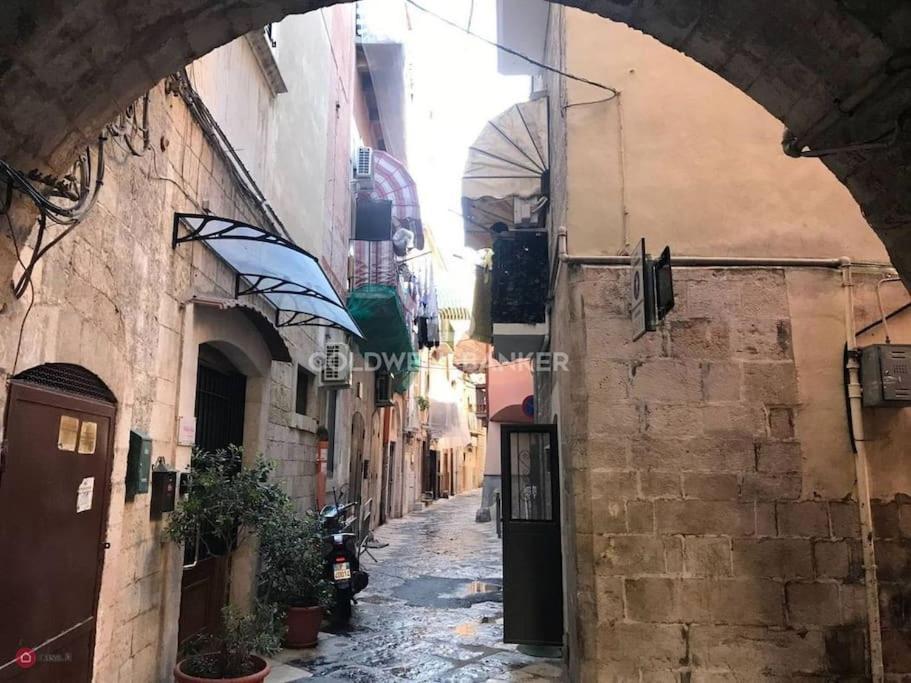 Apartamento Al Vecchio Arco A Bari Vecchia Exterior foto